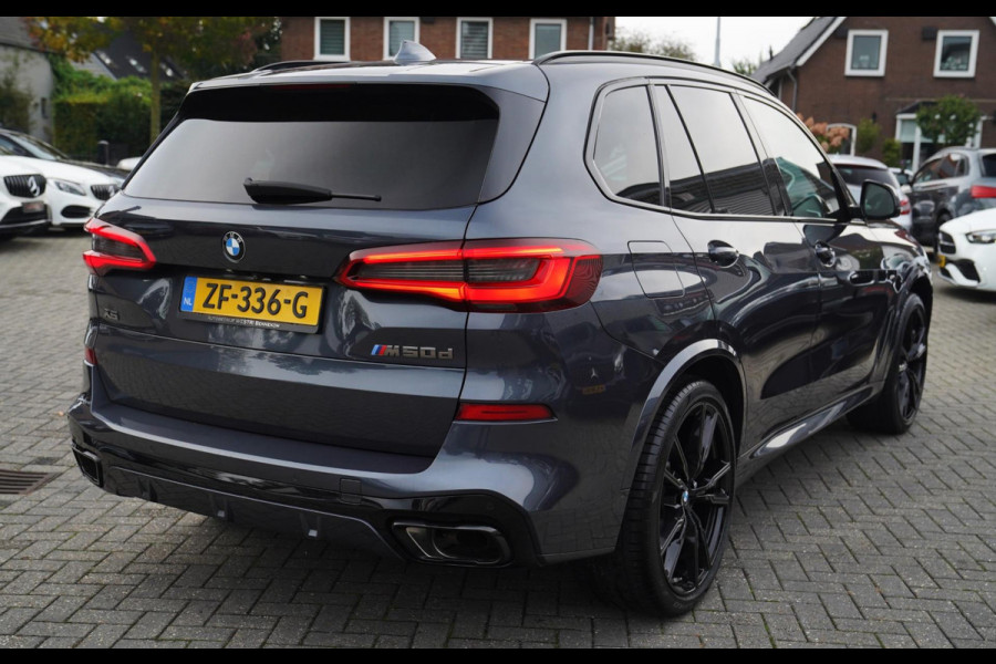 BMW X5 M50d Executive | Skylounge | Massage | Elek trekhaak | Panorama | Harman/Kardon | Carbon inleg | 400PK | Head up Display |