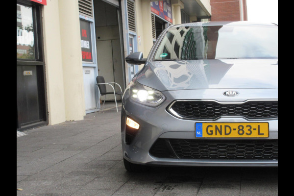 Kia Ceed 1.4 T-GDi DynamicPlusLine Aut Navi Stoel/Stuurverwarming Camera Carplay PDC