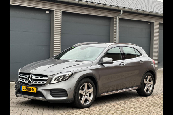 Mercedes-Benz GLA 180 AUTOMAAT BUSINESS SOLUTION AMG STYLING,26000 KM, TREKHAAK,NEDERLANDSE AUTO MET NAP