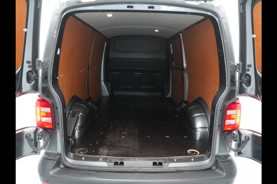 Volkswagen Transporter 2.0 TDI 100pk L2H1 Airco Armsteun Vloerplaat