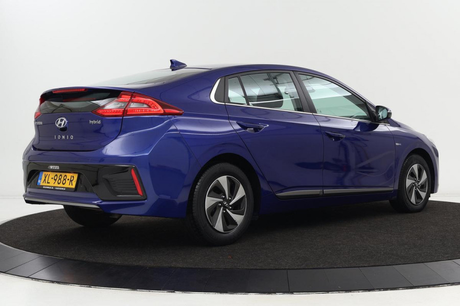 Hyundai IONIQ 1.6 GDi Comfort | Carplay | Adaptive Cruise | Camera | Infinity | Xenon | Keyless | DAB+ | Navigatie | PDC | Bluetooth