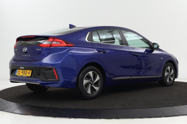 Hyundai IONIQ 1.6 GDi Comfort | Carplay | Adaptive Cruise | Camera | Infinity | Xenon | Keyless | DAB+ | Navigatie | PDC | Bluetooth