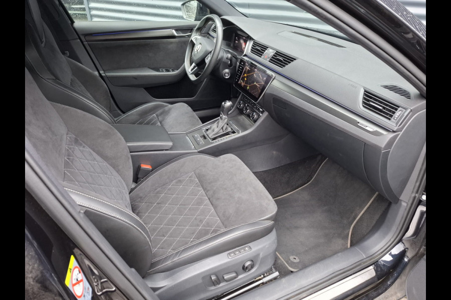 Škoda Superb Combi 1.4 TSI iV Sportline Business Plug in Hybrid PHEV | Lederen Alcantara Sportstoelen Memory | Adaptive Cruise | Crystal LED | Apple Carplay | Navigatie |