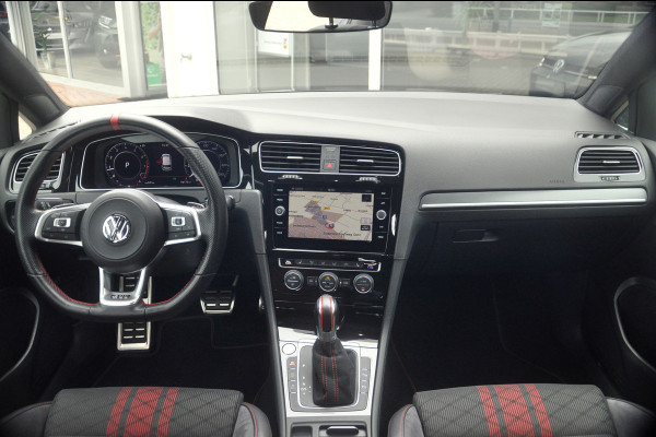 Volkswagen Golf 2.0 TSI GTI TCR | Panoramadak | Virtual Cockpit | Zeer nette staat!