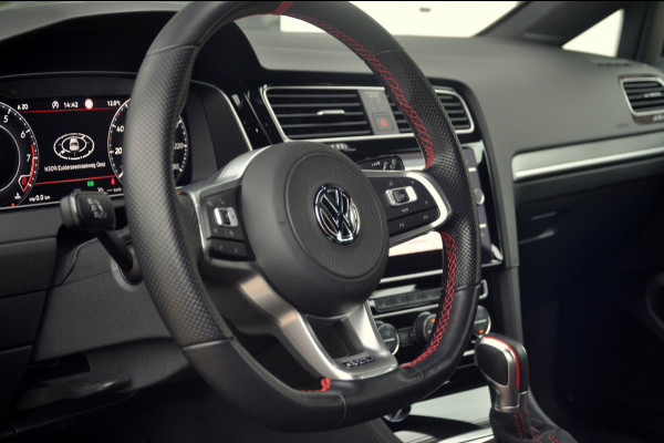 Volkswagen Golf 2.0 TSI GTI TCR | Panoramadak | Virtual Cockpit | Zeer nette staat!