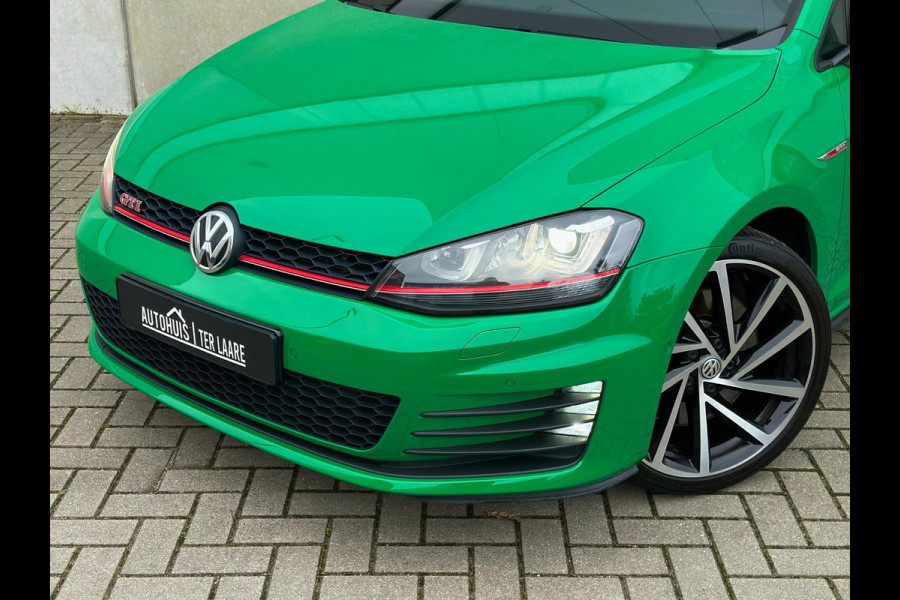 Volkswagen Golf 2.0 TSI GTI Performance Pano DSG Uniek! 19'' Garantie