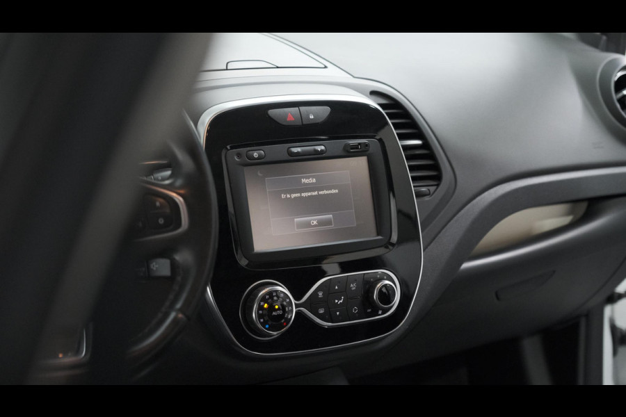 Renault Captur TCe 120 EDC Bose | Trekhaak | Camera | Navigatie | Stoelverwarming