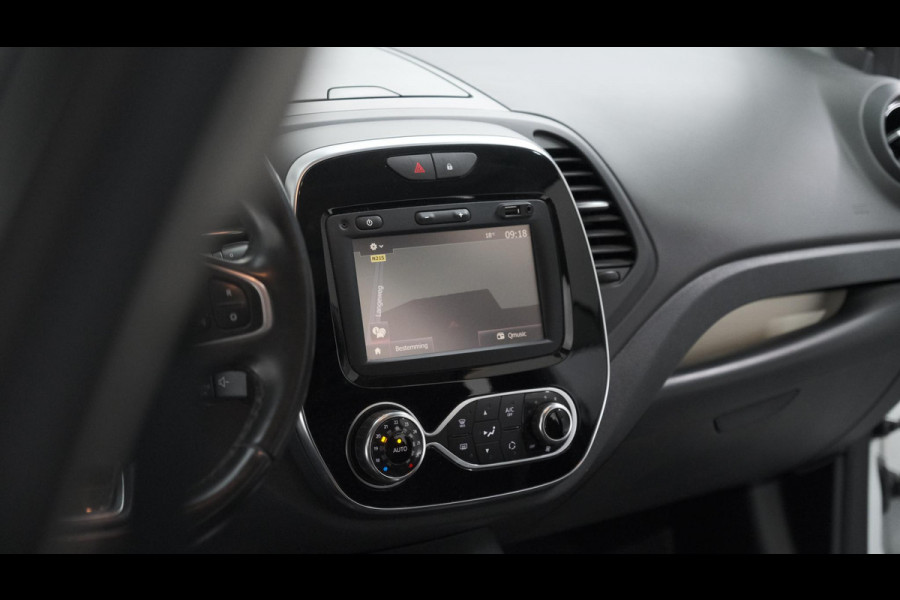 Renault Captur TCe 120 EDC Bose | Trekhaak | Camera | Navigatie | Stoelverwarming