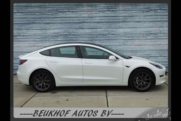 Tesla Model 3 Standard RWD Plus 325pk Leer Pano Xenon Autopilot