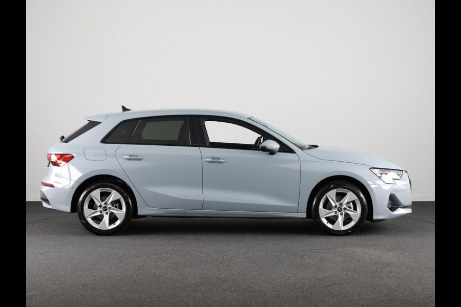 Audi A3 Sportback 35 TFSI Advanced edition 150pk S-tronic | Facelift | Navigatie | Parkeercamera | Optiekpakket zwart plus