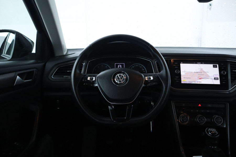 Volkswagen T-Roc 1.0 TSI Style Camera, Navigatie, Apple Carplay, Climate,