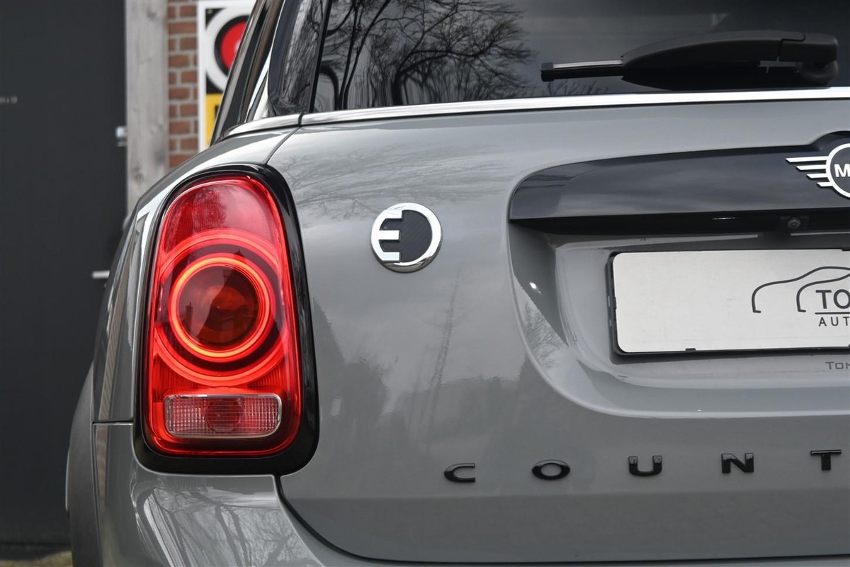 MINI Countryman 2.0 Cooper S E ALL4 Chili Pano Nardo BLACKPACK ´19