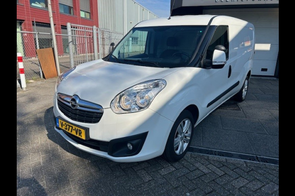 Opel Combo 1.3 CDTi L2H1 Sport AIRCO I 3-ZITS I CRUISE CONTROL I TREKHAAK I STOELVERWARMING I MULTIMEDIA I 1e EIGENAAR I COMPLETE ONDERHOUDSHISTORIE