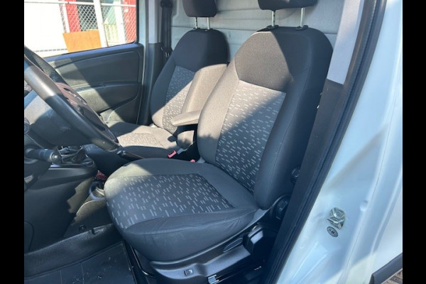 Opel Combo 1.3 CDTi L2H1 Sport AIRCO I 3-ZITS I CRUISE CONTROL I TREKHAAK I STOELVERWARMING I MULTIMEDIA I 1e EIGENAAR I COMPLETE ONDERHOUDSHISTORIE