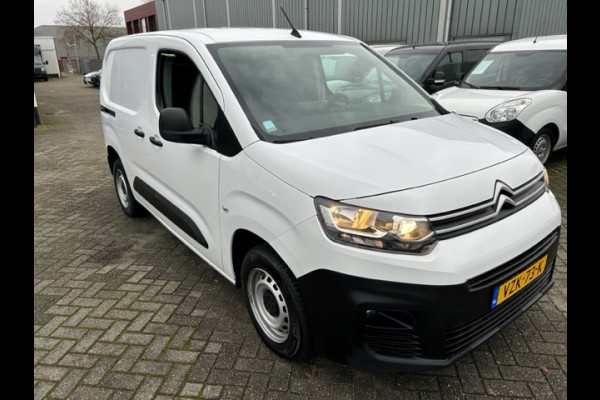 Citroën Berlingo 1.2 PureTech Club AIRCO I NAVIGATIE I APPLE CARPLAY I PDC I MULTIMEDIA I BETIMMERING LAADRUIMTE