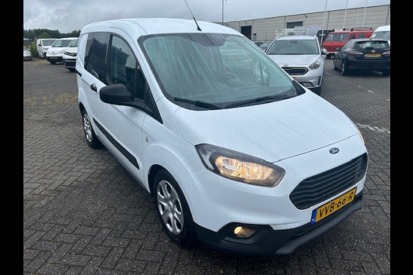 Ford Transit Courier 1.5 TDCI Ambiente Start&Stop AIRCO I APPLE CARPLAY I NAVIGATIE I COMPLETE ONDERHOUDSHISTORIE