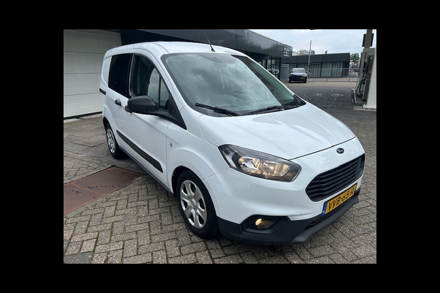 Ford Transit Courier 1.5 TDCI Ambiente Start&Stop AIRCO I NAVIGATIE I PDC ACHTER I MULTIMEDIA I 1e EIGENAAR