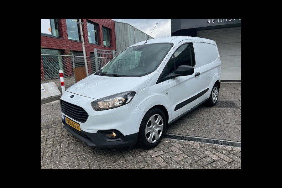 Ford Transit Courier 1.5 TDCI Ambiente Start&Stop AIRCO I NAVIGATIE I PDC ACHTER I MULTIMEDIA I 1e EIGENAAR