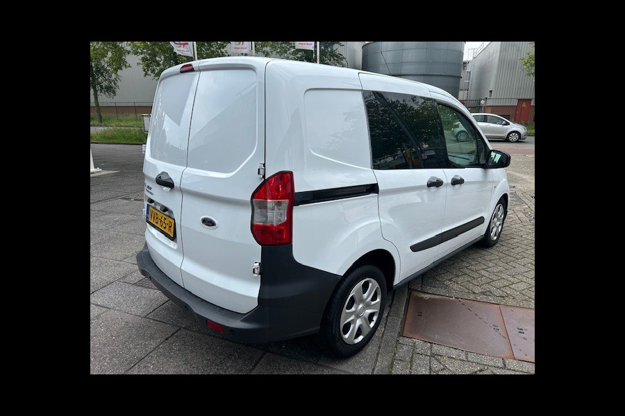 Ford Transit Courier 1.5 TDCI Ambiente Start&Stop AIRCO I NAVIGATIE I PDC ACHTER I MULTIMEDIA I 1e EIGENAAR