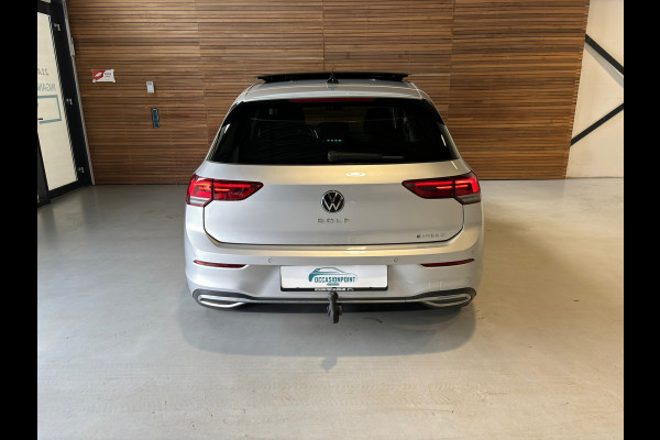 Volkswagen Golf 1.4 eHybrid Style | PANO | Trekhaak | Camera | ACC | Apple Carplay | Ambient | Velours | Virtual | Full LED |