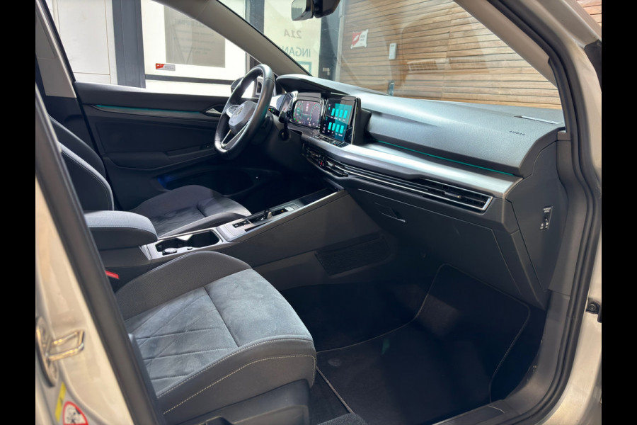 Volkswagen Golf 1.4 eHybrid Style | PANO | Trekhaak | Camera | ACC | Apple Carplay | Ambient | Velours | Virtual | Full LED |