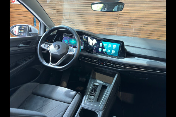 Volkswagen Golf 1.4 eHybrid Style | PANO | Trekhaak | Camera | ACC | Apple Carplay | Ambient | Velours | Virtual | Full LED |