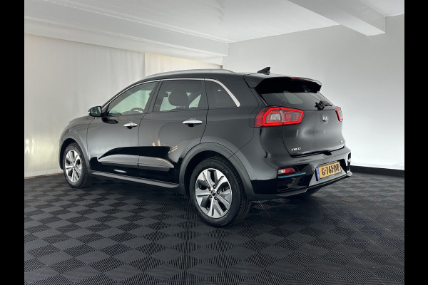 Kia e-Niro ExecutiveLine 64 kWh (INCL-BTW) Aut. *FULL-LEATHER | JBL-AUDIO | FULL-LED | NAVI-FULLMAP | DAB | ADAPT.CRUISE | CAMERA | MEMORY-PACK | LANE-ASSIST | KEYLESS | DIGI-COCKPIT | SHIFT-PADDLES | COMFORT-SEATS | 17"ALU