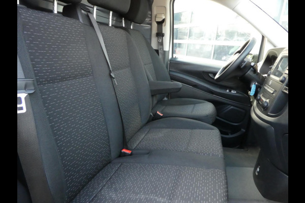 Mercedes-Benz Vito 114 CDI Lang ,L2, automaat ,3 zits ,camera