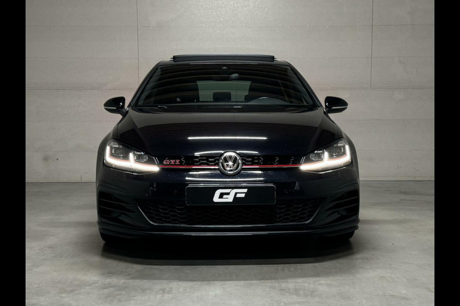 Volkswagen Golf 2.0 TSI GTI Performance Pano Virtual Carplay