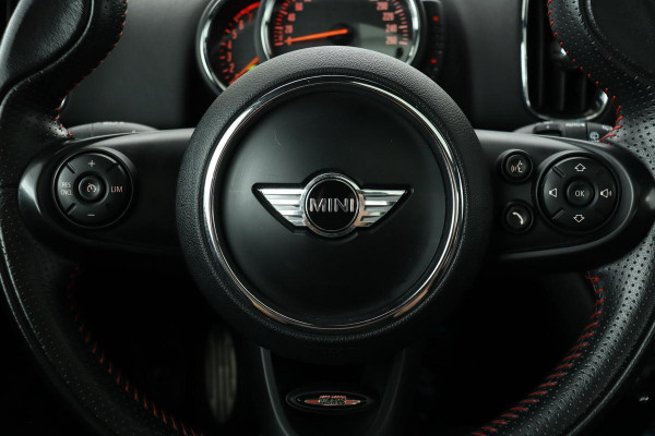 MINI Countryman 1.5 John Cooper Works Chili | Panoramadak | Head-up | Park Assist | Navigatie | Keyless | Half leder | Full LED | Bluetooth