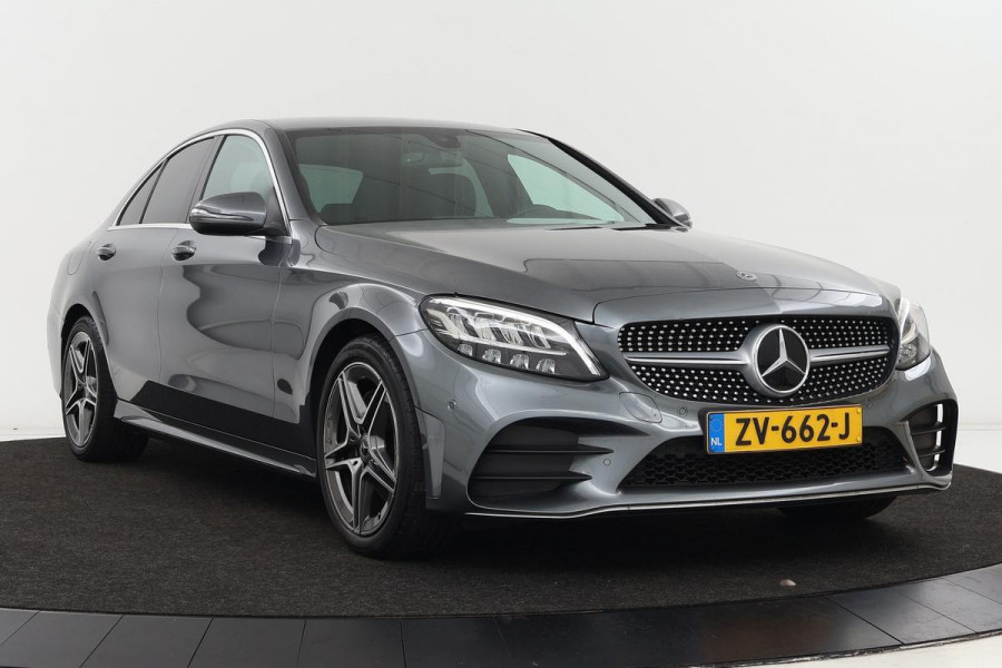 Mercedes-Benz C-Klasse 160 AMG | Stoelverwarming | Camera | Half leder | Navigatie | Full LED | Climate control | Cruise control | Park Assist