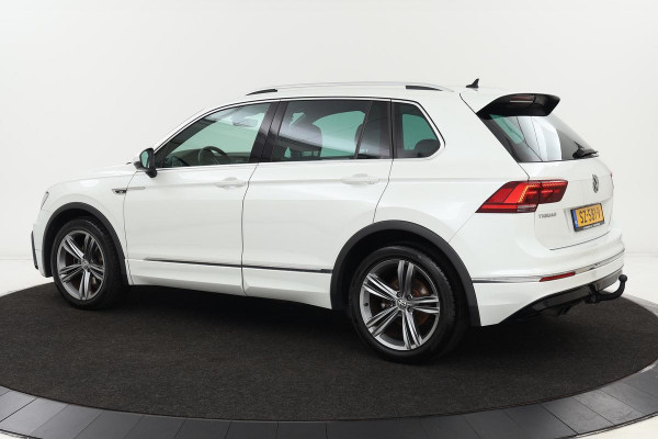 Volkswagen Tiguan 1.4 TSI Highline R | Trekhaak | Carplay | Alcantara | Active Info Display | Full LED | Navigatie | PDC | Adaptive Cruise | DAB+ | R-Line