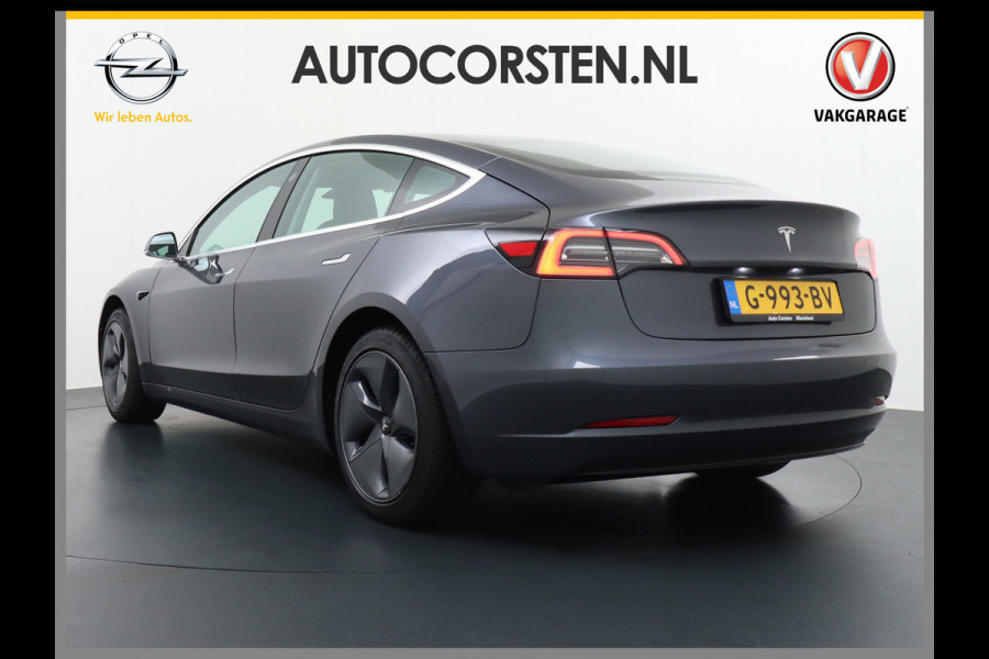 Tesla Model 3 Long Range RWD 75kWh 325PK Achterwielaandrijving Leder Premium-l.s. PanoDak Adaptive cruise 18" Camera's Elektr.-Stuur+Stoelen+S Navi full map LED-a+v ACC Dual-ECC DAB Voorverwarmen interieur via App Keyless via Telefoonsleutel One-Pedal-Drive Orgineel NL Auto Achterwielaandrijving, lager in de wegenbelasting, meer rijbereik door lager gewicht!