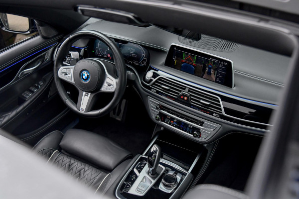 BMW 7 Serie 745e High Executive BTW, M-Sport/Aero. Massage, Laser, Softcl, Koeling, Comfort zetels, Memory, Pano, ACC, 360 , HUD!