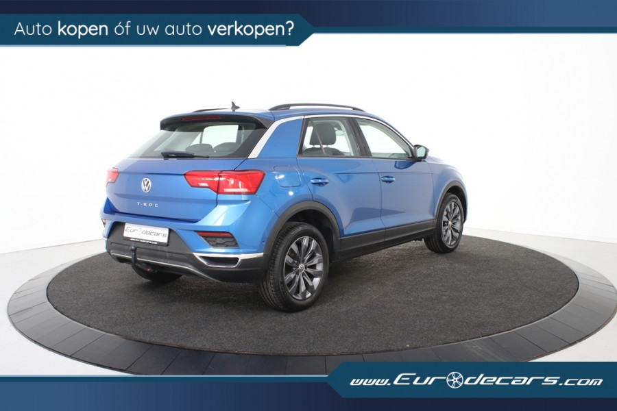 Volkswagen T-Roc 1.0 TSI Style *Navigatie*Trekhaak*Park assist*