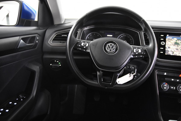 Volkswagen T-Roc 1.0 TSI Style *Navigatie*Trekhaak*Park assist*