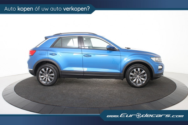 Volkswagen T-Roc 1.0 TSI Style *Navigatie*Trekhaak*Park assist*