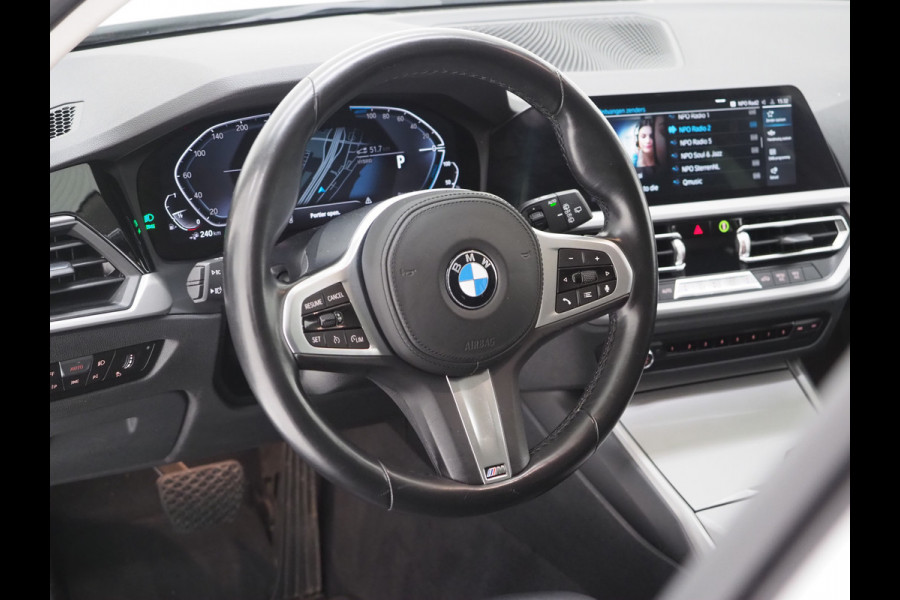 BMW 3 Serie Touring 320e High Executive | HiFi Audio | Camera | Carplay | Trekhaak