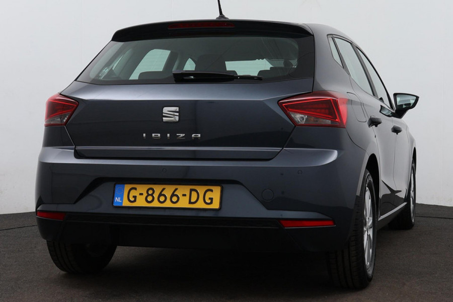 Seat Ibiza 1.0 TSI Style Sport (VIRTUAL COCKPIT, CARPLAY, NAVIGATIE, PARKEERSENSOREN, 1e EIGENAAR, GOED ONDERHOUDEN)