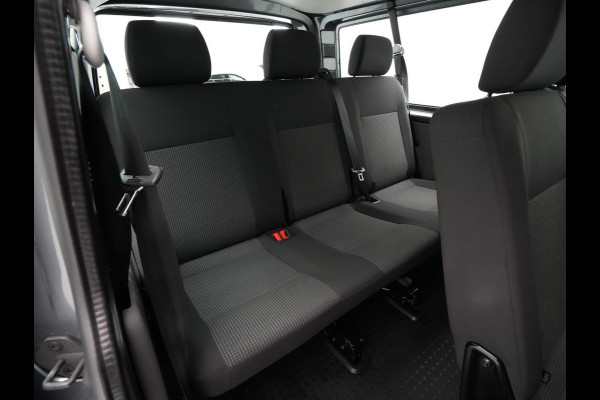 Volkswagen Transporter Kombi 2.0 TDI L2H1 Navigatie Pdc Airco Bluetooth