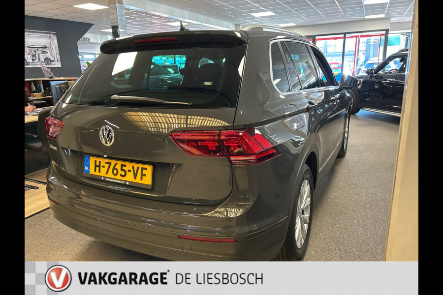 Volkswagen Tiguan 1.5 TSI ACT Comfortline Business,navi,orig ned,boeken,eerste eigenaar