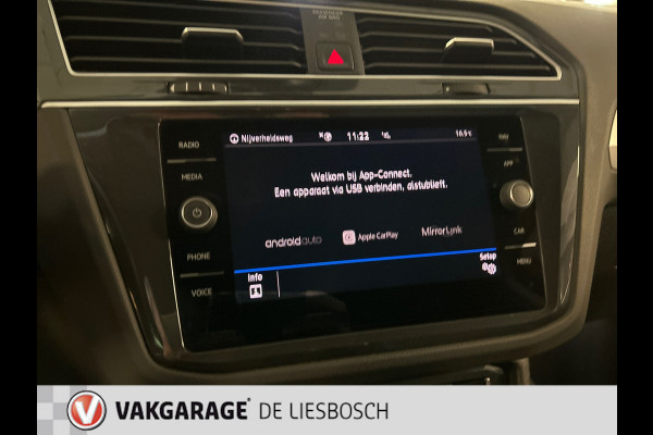 Volkswagen Tiguan 1.5 TSI ACT Comfortline Business,navi,orig ned,boeken,eerste eigenaar