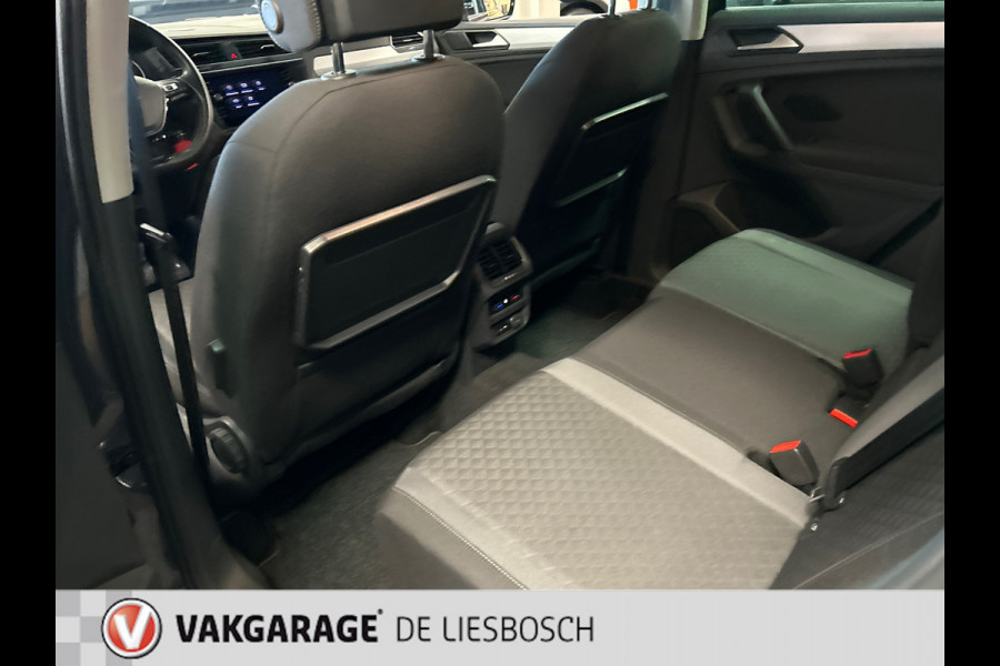 Volkswagen Tiguan 1.5 TSI ACT Comfortline Business,navi,orig ned,boeken,eerste eigenaar