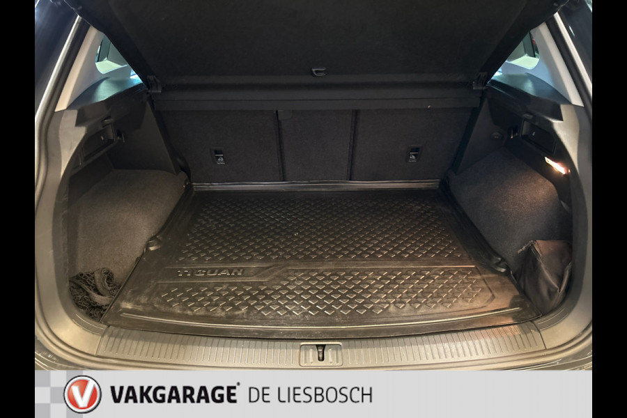 Volkswagen Tiguan 1.5 TSI ACT Comfortline Business,navi,orig ned,boeken,eerste eigenaar