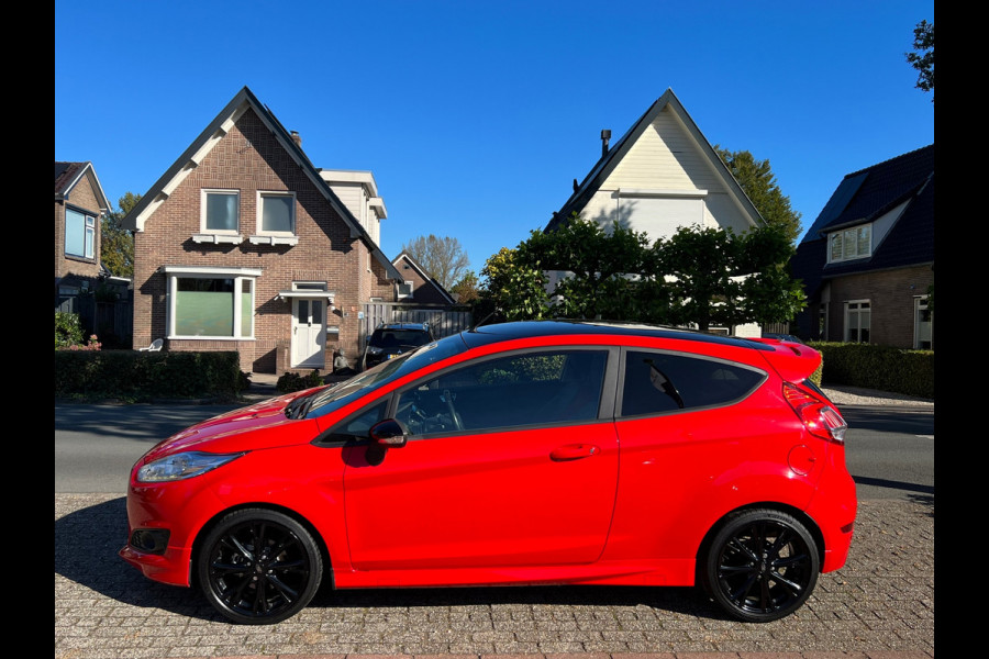 Ford Fiesta 1.0 EcoBoost Red Edition 76.000 km NL-AUTO-NAP.