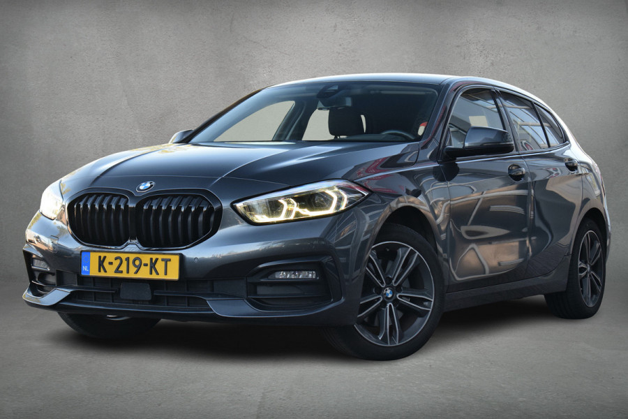 BMW 1-serie 118i Executive Edition | Apple CarPlay | Virtual | Half Leer | LED