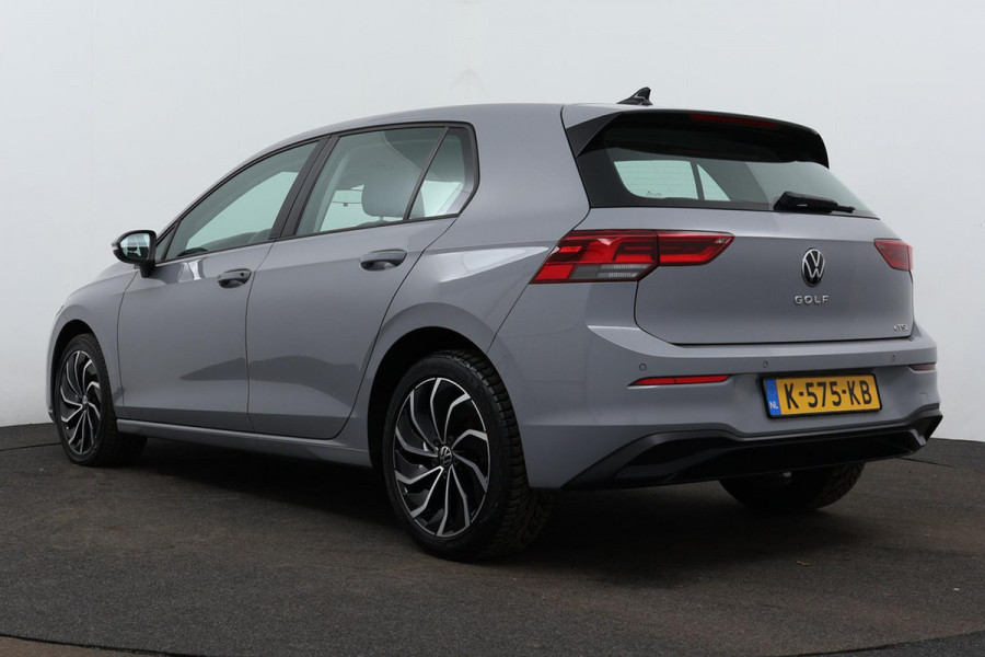 Volkswagen Golf 1.0 eTSI Sport (NAVIGATIE, PARKEERSENSOREN, LED, 1e EIGENAAR, GOED ONDERHOUDEN)