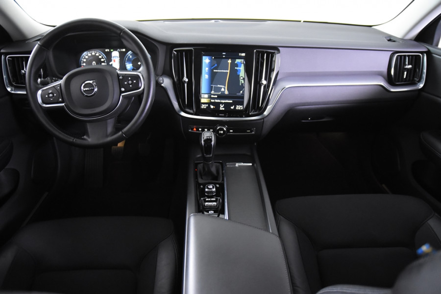 Volvo V60 2.0 D3 Edition *Navigatie*Leer*