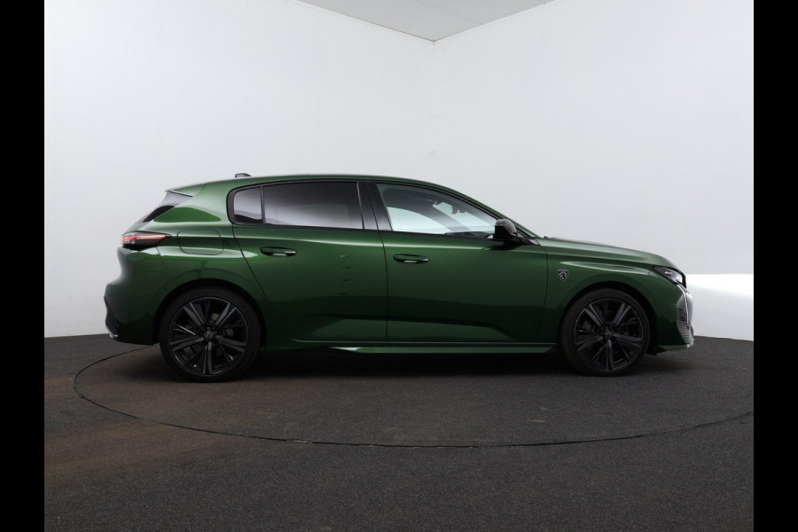 Peugeot 308 1.6 Plug-in Hybrid 180 GT | Focal | Panorama | Massage |