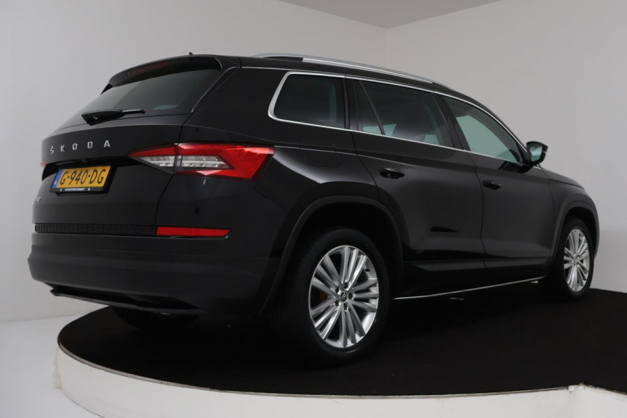 Škoda Kodiaq 1.5 TSI Business Edition Automaat (PANORAMADAK, CAMERA, NAVIGATIE, PDC, CRUISE, CLIMATE, NL-AUTO, GOED ONDERHOUDEN)